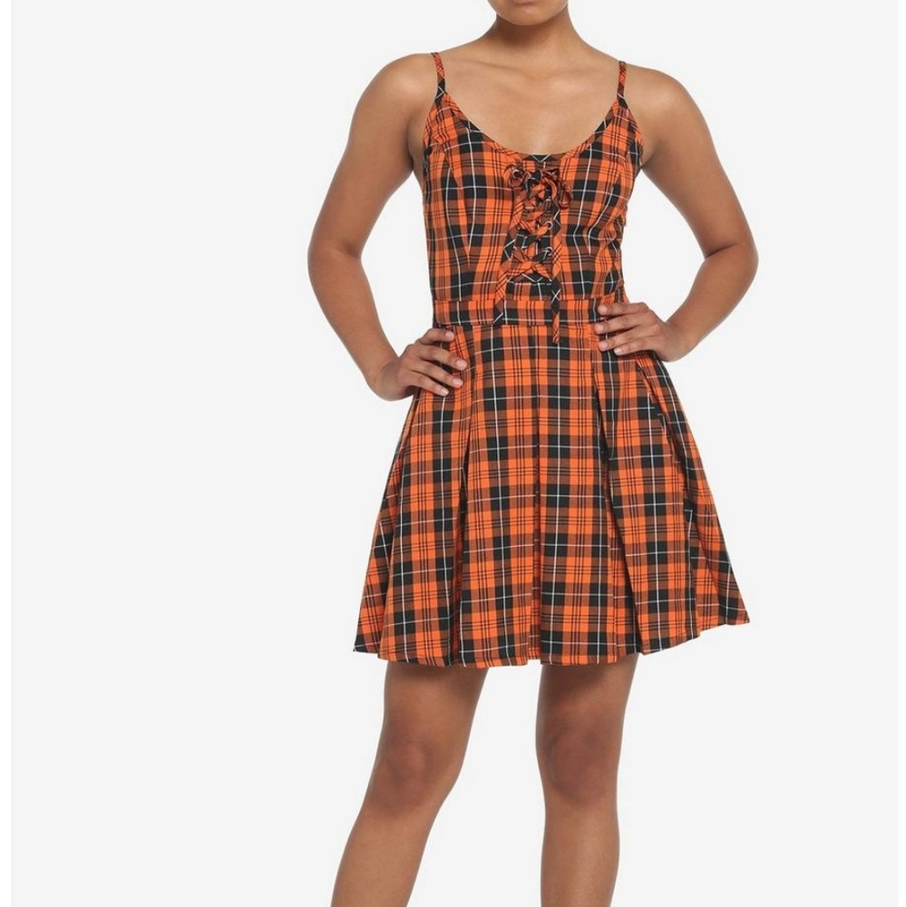 Hot Topic Orange Plaid Pinafore size Large NWT sold out